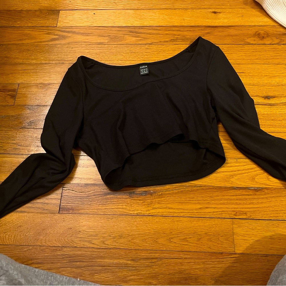 Black crop top